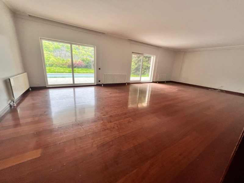 REMAX7TEPE'DEN ORMAN MANZARASIYLA GÜNE BAŞLAYACAĞINIZ VİLLA