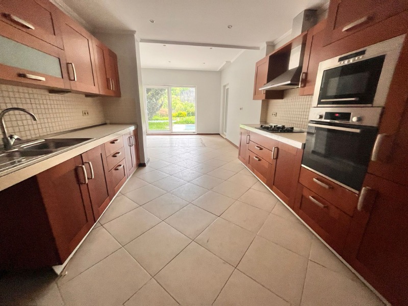 REMAX7TEPE'DEN ORMAN MANZARASIYLA GÜNE BAŞLAYACAĞINIZ VİLLA