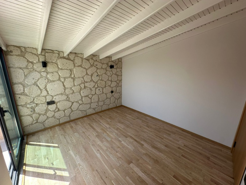 ALAÇATI ÇAMLIKYOL MEVKİ SATILIK 4+1 MÜSTAKİL HAVUZLU VİLLA.