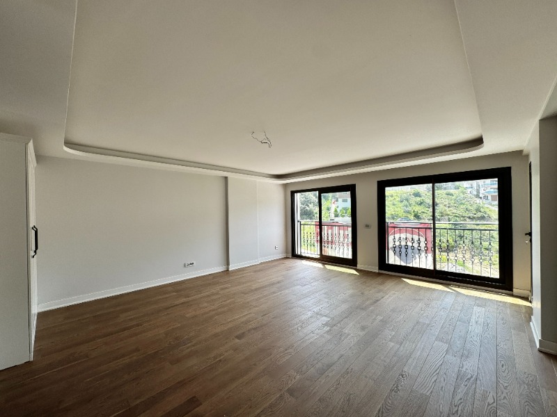 BALÇOVA ÇETIN EMEÇ MAHALLESINDE SATILIK 5+2, IKIZ VILLA