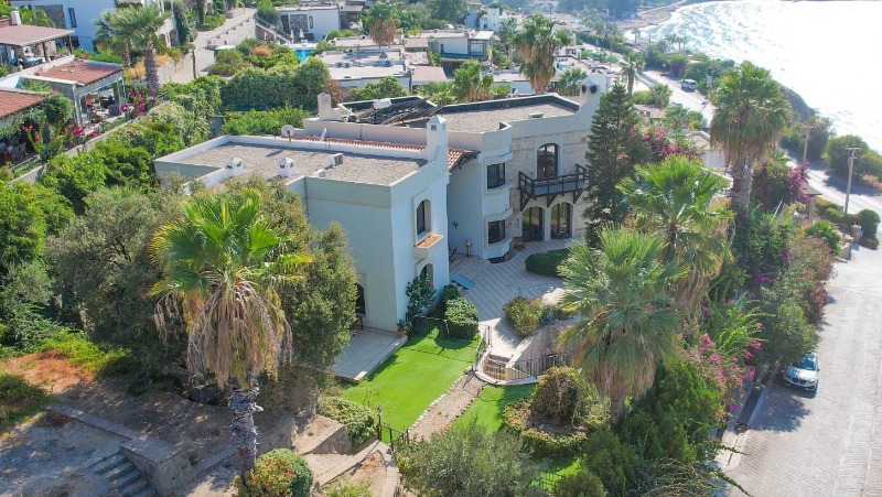 BODRUM YALIKAVAK KAPTAN KÖŞKÜ 8+2 MALİKANE