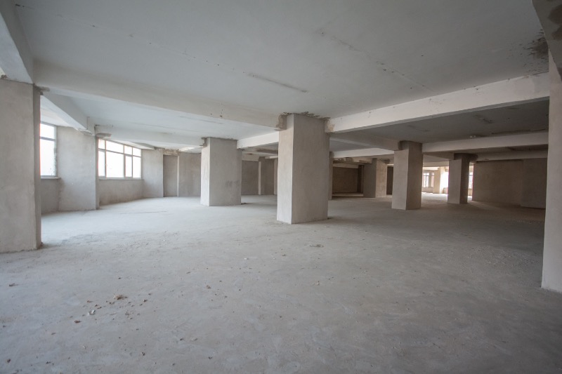 PENDİK E5 E CEPHE, 3.653m2, KİRALIK, KOMPLE BİNA