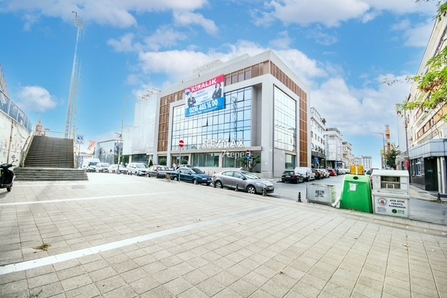 E-5 CEPHELİ KOMPLE KİRALIK 4.000 M2 TİCARİ BİNA