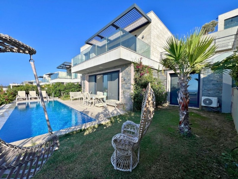 BODRUM FUGA PANORAMA 4+1 MÜSTAKİL HAVUZ BAHÇE FULL DENİZ MANZARA