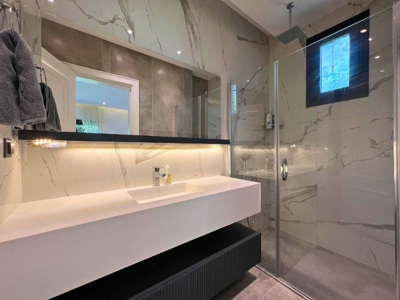 YALIKAVAK MARİNAYA YÜRÜME MESAFESİNDE TEK KAT MÜSTAKİL TAŞ VİLLA