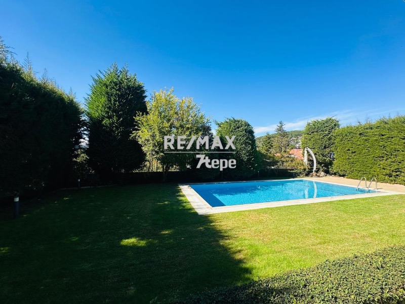 Tek Yetkili Remax 7Tepe’den Acarkent’te Kiralık Bakımlı C Tipi Villa 