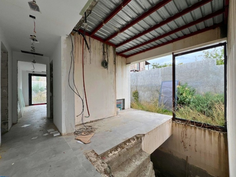 YALIKAVAK MERKEZ 600 M2 ARSA PAYLI MÜSTAKİL HAVUZLU 6+1 VİLLA