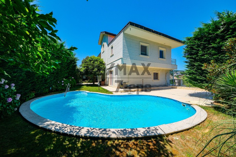 ACARKENT'İN EN EŞSİZ ÇATI TRİPLEKSİ SATILIK 