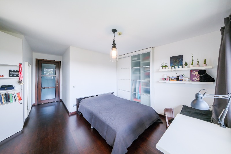 REMAX7TEPE'DEN ACARKENT'iN EN PRESTiJLi SOKAĞINDA SATILIK ViLLA