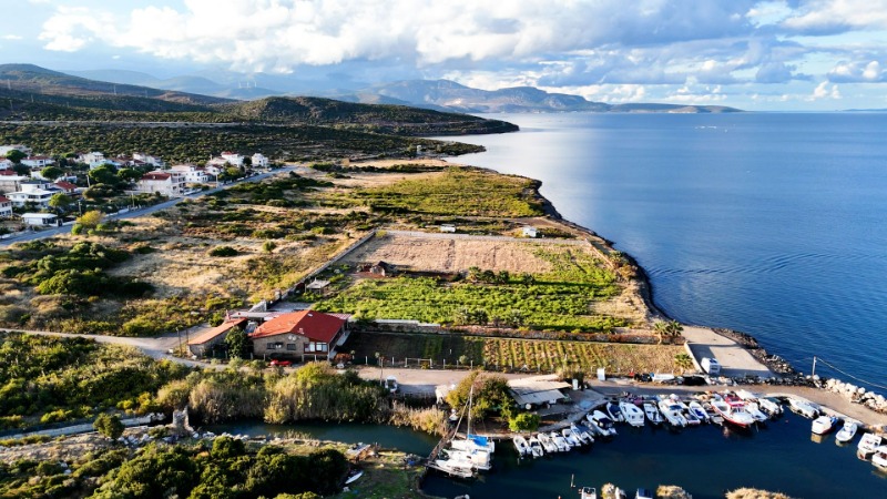 URLA GÜLBAHÇE’DE DENIZE SIFIR 6.079 M²  TURIZM IMARLI ARSA.