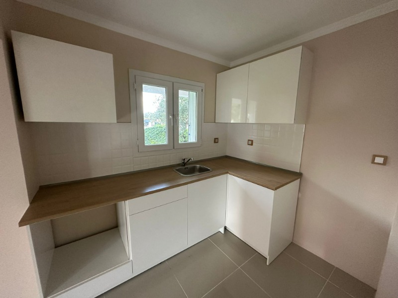 ÇEŞME ALTINKUM'DA SATILIK 3+1 VILLA.