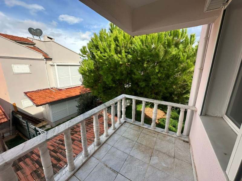 ÇEŞME ALTINKUM'DA SATILIK 3+1 VILLA.