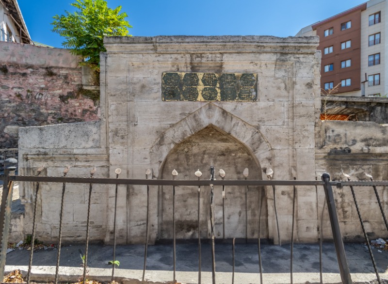 TOPÇULARIN JENERİK BİNASI 2. DERECE TARİHİ ESER,KARAGÖZ EVİ SATILIK