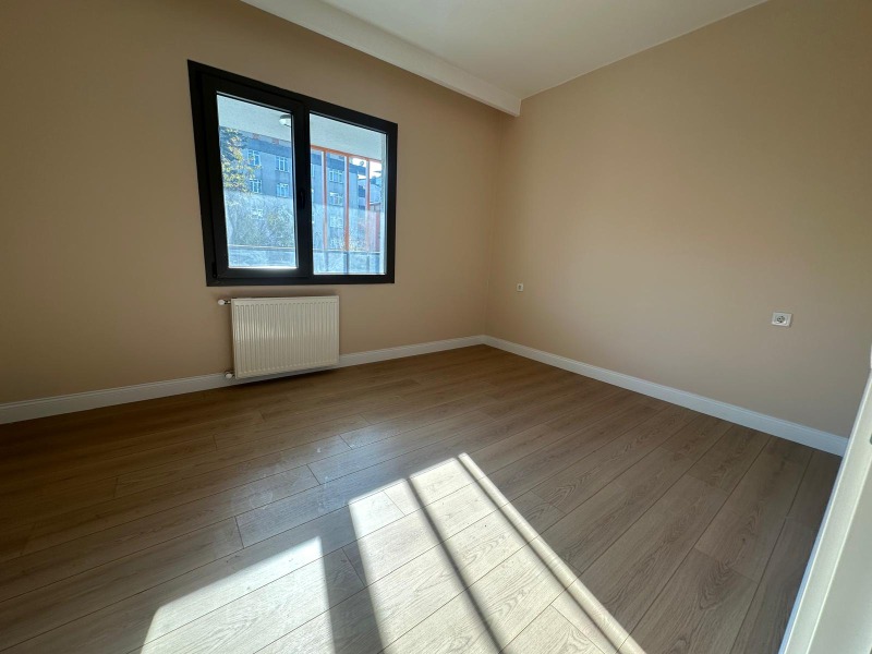 BAHÇELIEVLER DE CADDE ÜSTÜN' DE SATILIK 3+1 DAIRE