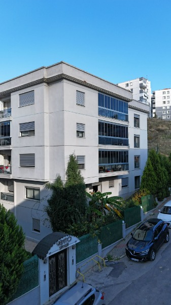  ALI FUAT CEBESOY'DA SATILIK 3+2 BAHÇELI DUBLEKS DAIRE.