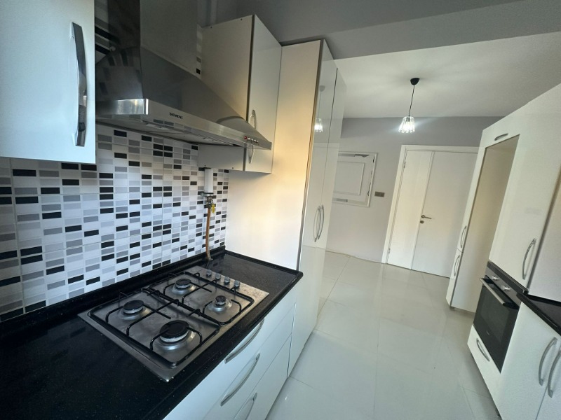  ALI FUAT CEBESOY'DA SATILIK 3+2 BAHÇELI DUBLEKS DAIRE.