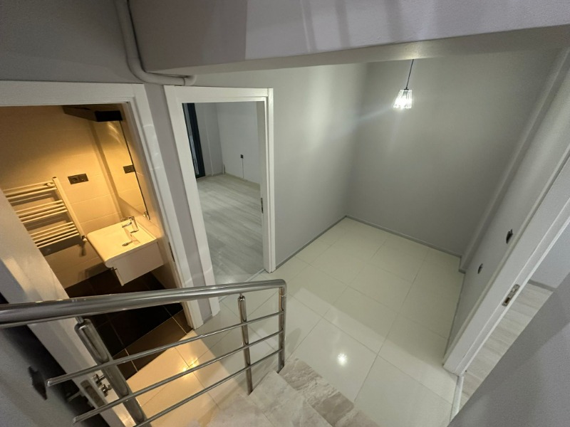  ALI FUAT CEBESOY'DA SATILIK 3+2 BAHÇELI DUBLEKS DAIRE.