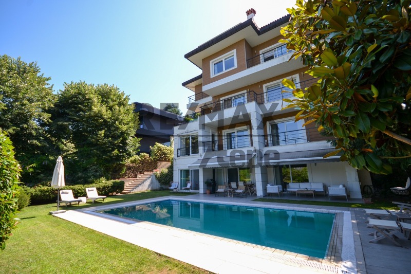 ACARKENT’IN EN DEĞERLI NOKTASINDA HAVUZLU VE ASANSÖRLÜ C TIPI SATILIK VILLA