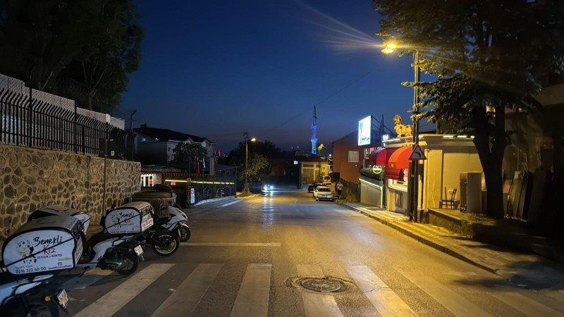 BEYKOZ SOĞUKSU DA DEVREN KİRALIK OTO KUAFÖR