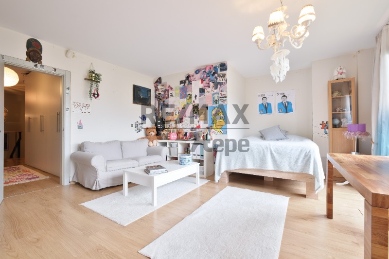 ACARKENT'TE ÖNÜ TAMAMEN AÇIK , HAVUZLU BAHÇE DUBLEKSİ