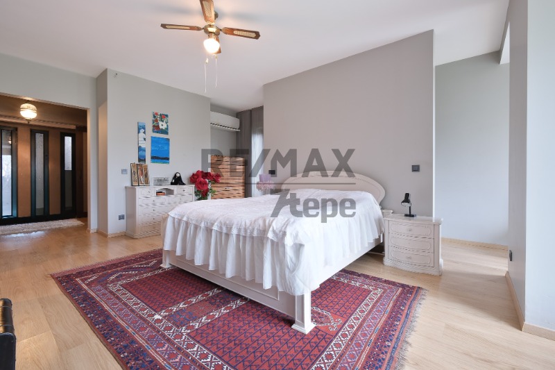 ACARKENT'TE ÖNÜ TAMAMEN AÇIK , HAVUZLU BAHÇE DUBLEKSİ