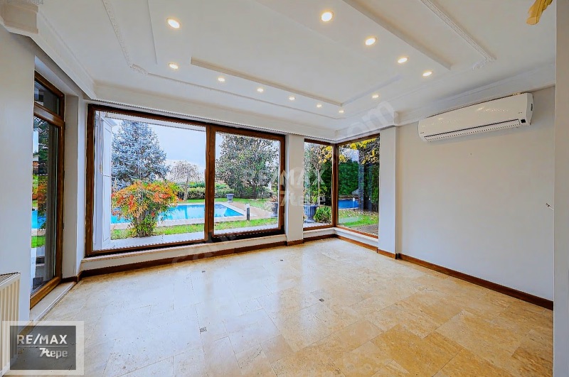 ACARKENTTE 2000 SONRASI İNŞA EDİLMİŞ, DOĞUŞTAN REVİZYON VİLLA