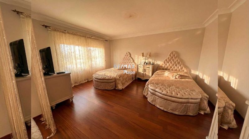 ACARKENT'TE SEÇKİN KONUMLU KİRALIK LÜKS VİLLA