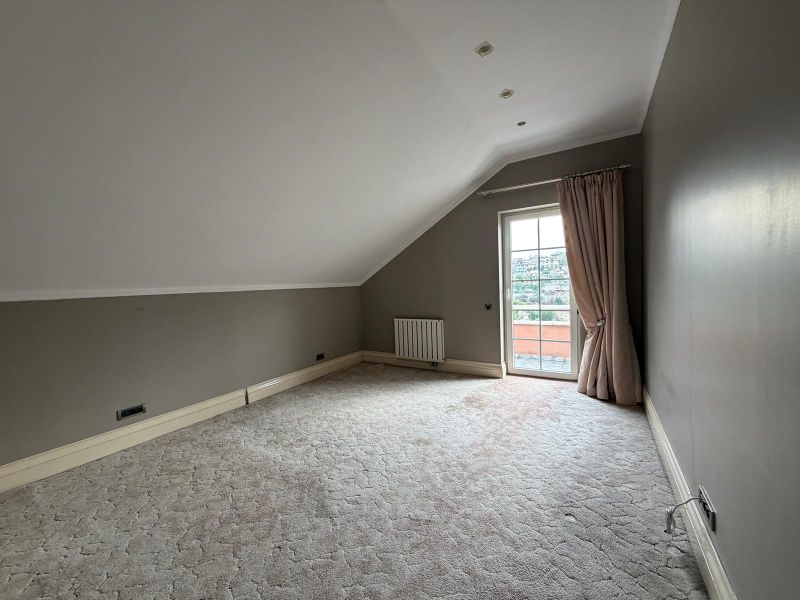 REMAX 7TEPE FARKIYLA BEYKOZ KONAKLARINDA SATILIK C TİPİ KONAK