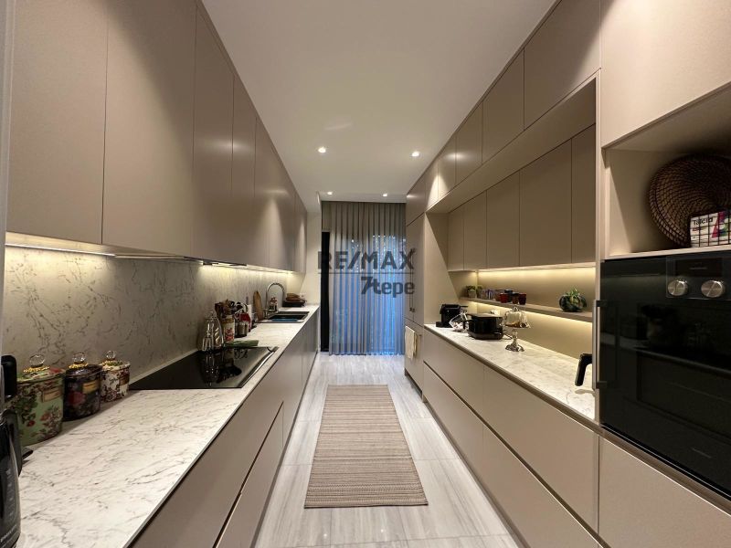 REMAX7TEPE ‘DEN VERA SUİTES SİTESİNDE MUHTEŞEM KONUMLU SATILIK BAHÇE KATI DAİRE