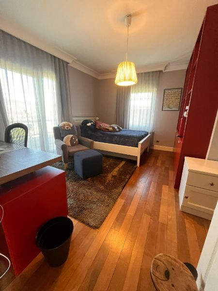 ACARKENT'TE SATILIK MODERN , KOMPAKT VİLLA 