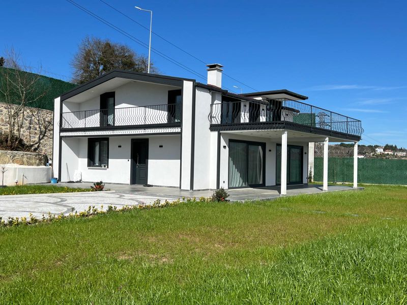 BEYKOZ MAHMUT ŞEVKET PAŞA İMARLI ARSA ÜZERİNDE 2 ÖZEL MÜLK