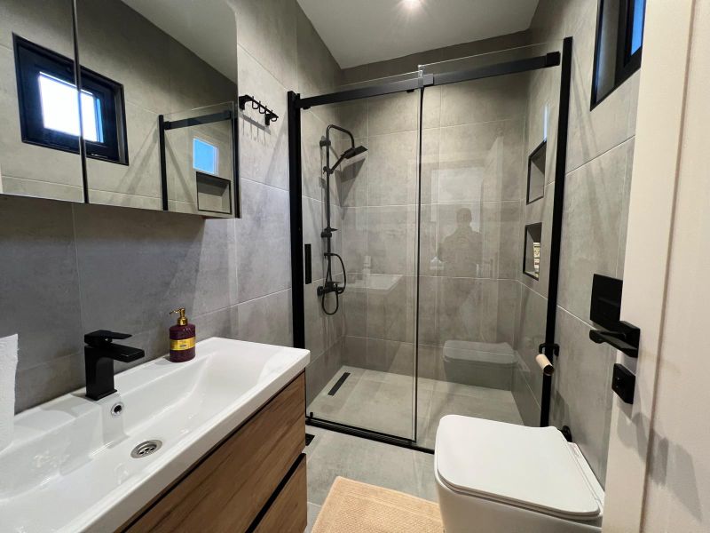 BEYKOZ MAHMUT ŞEVKET PAŞA İMARLI ARSA ÜZERİNDE 2 ÖZEL MÜLK