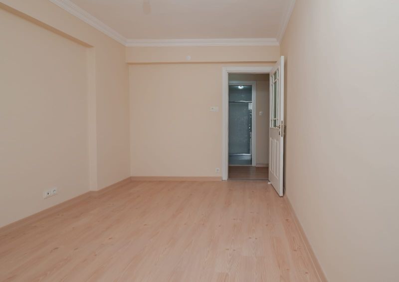 YEŞİLKÖYDE'DE DENIZ VE HAVUZ MANZARALI   KİRALIK  4+1  DAİRE