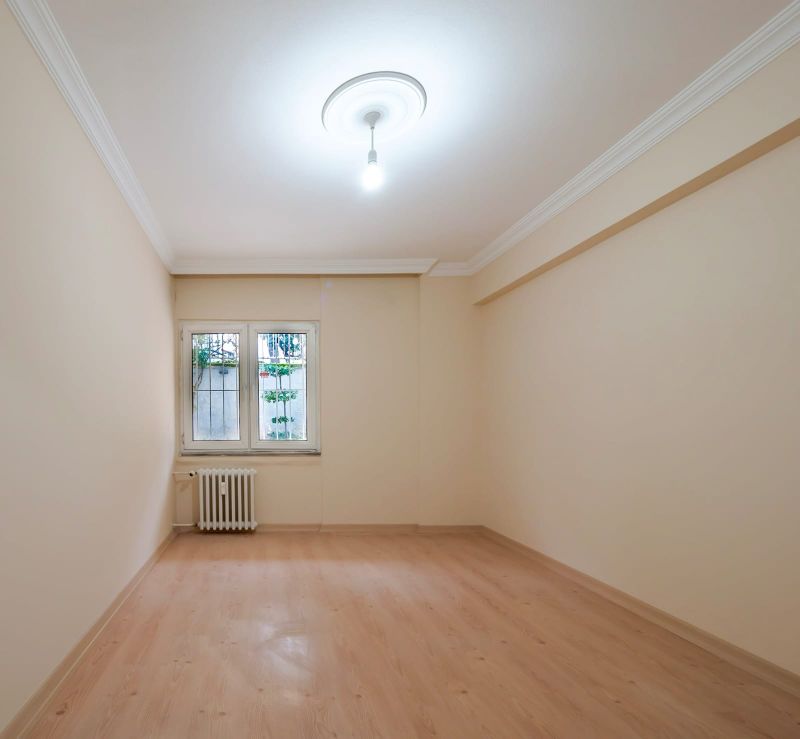 YEŞİLKÖYDE'DE DENIZ VE HAVUZ MANZARALI   KİRALIK  4+1  DAİRE