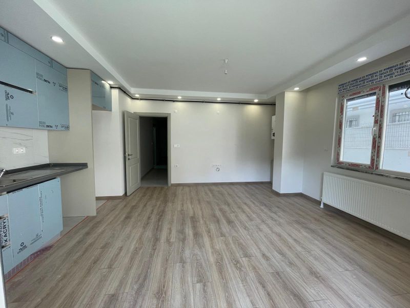 BAHÇELİEVLER MAH.'SİNDE SATILIK 2+1 OTOPARKLI LÜKS DAİRE