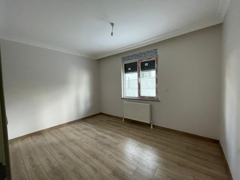 BAHÇELİEVLER MAH.'SİNDE SATILIK 2+1 OTOPARKLI LÜKS DAİRE