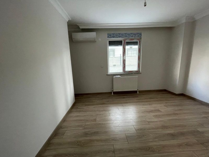 BAHÇELİEVLER MAH.'SİNDE SATILIK 2+1 OTOPARKLI LÜKS DAİRE