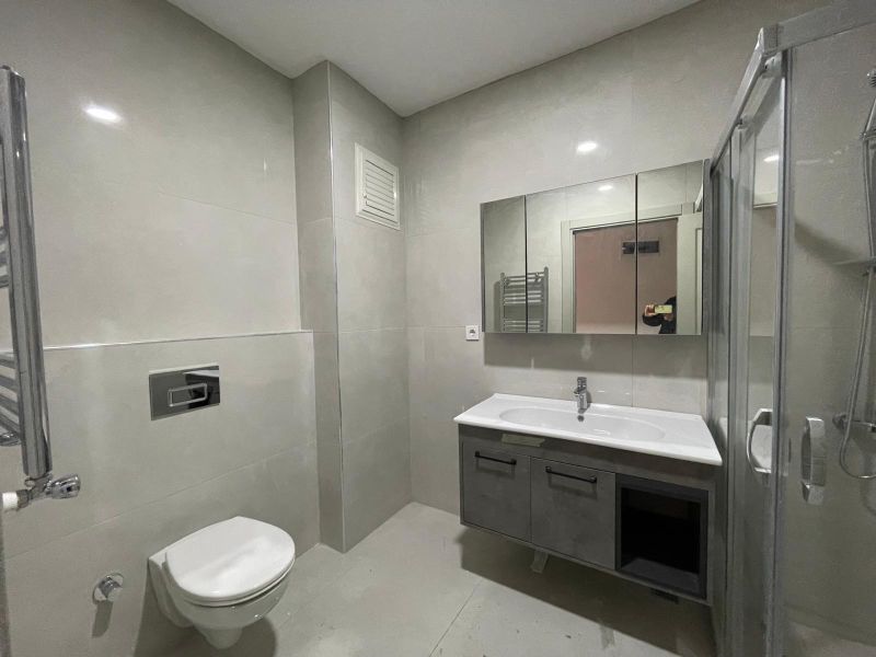 BAHÇELİEVLER MAH.'SİNDE SATILIK 2+1 OTOPARKLI LÜKS DAİRE