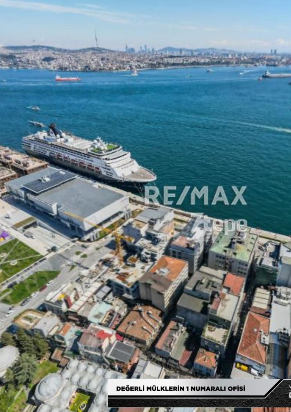 KARAKÖY 'DE GALATAPORT YANINDA KİRALIK 500 M2 İSKANLI YENİ BİNA