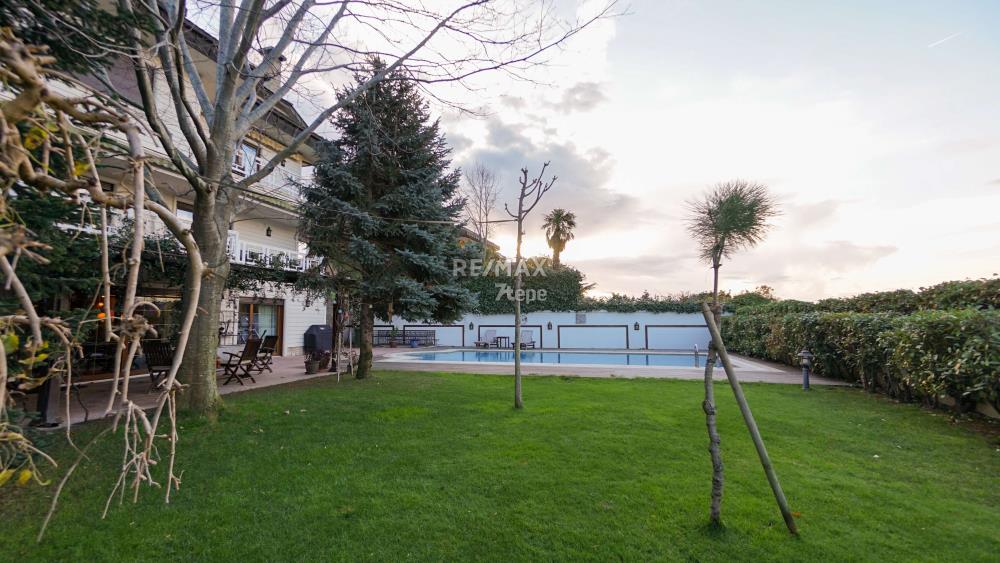 ACARKENT SİTESİ ÖZEL KONUM, ASANSÖR, ÇELİK ÇATI SATILIK VİLLA