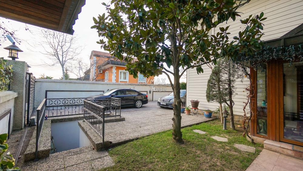 ACARKENT SİTESİ ÖZEL KONUM, ASANSÖR, ÇELİK ÇATI SATILIK VİLLA