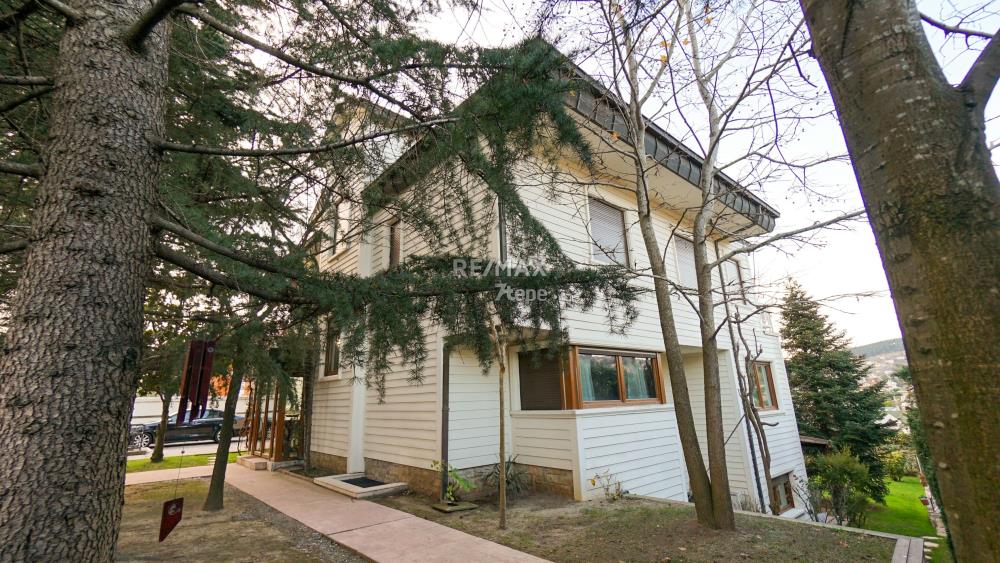 ACARKENT SİTESİ ÖZEL KONUM, ASANSÖR, ÇELİK ÇATI SATILIK VİLLA