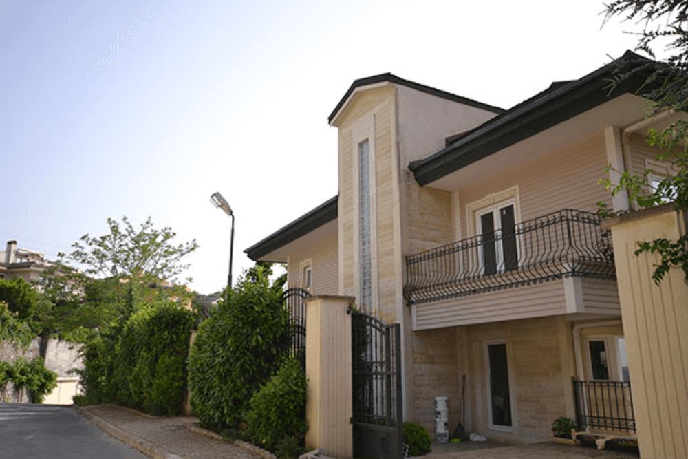 REMAX7TEPE' DEN ÖZEL GÜVENLİKLİ SOKAKTA YÜKSEK KONUMLU B TİPİ