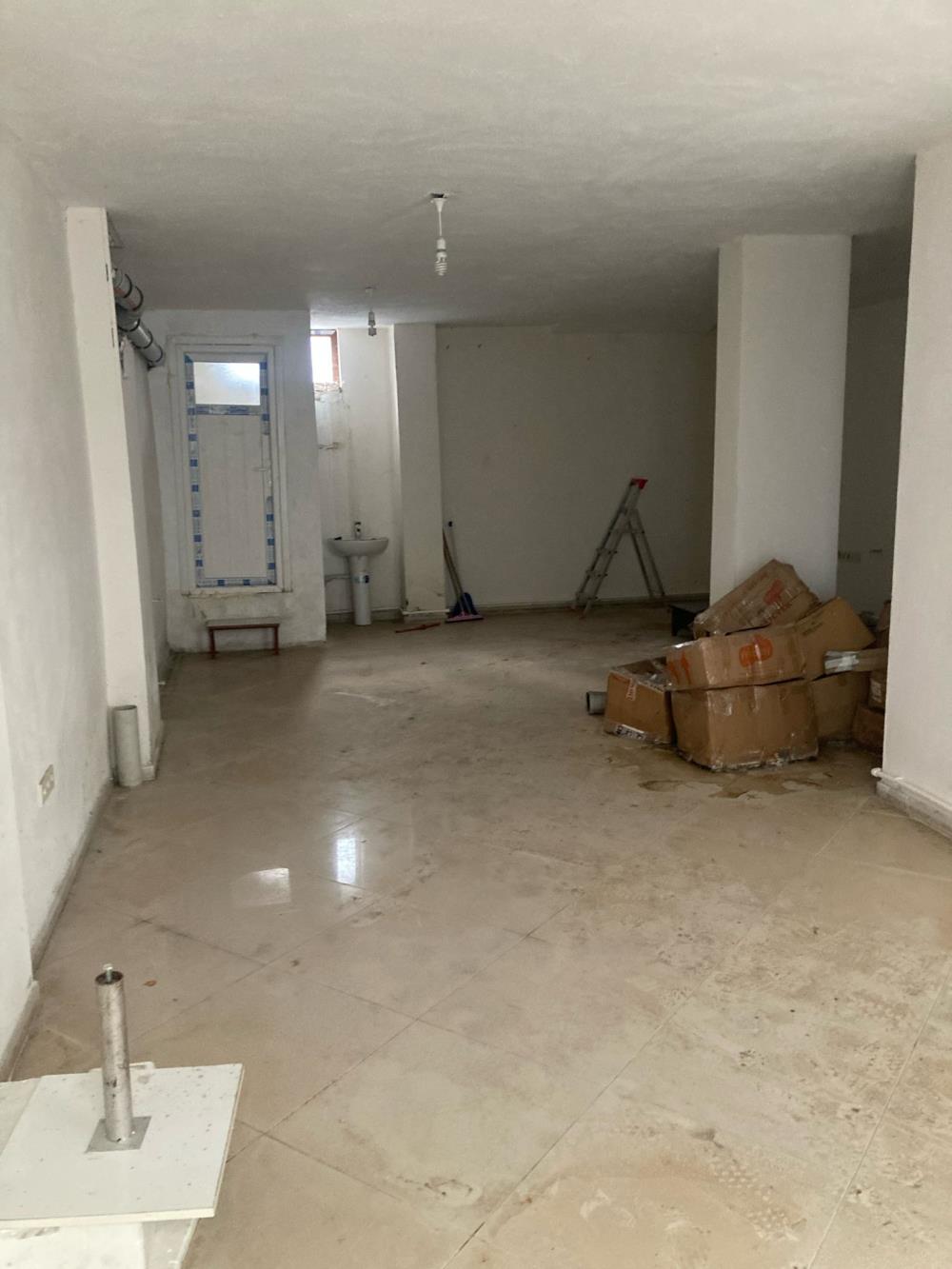 ESENYURT BELEDİYESİNE YAKIN SATILIK DÜKKAN